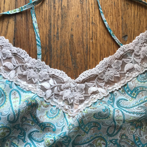 Cute Tank Top 🦋 - Picture 5 of 5